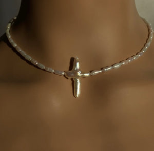 Pearl Necklace with Silver Cross